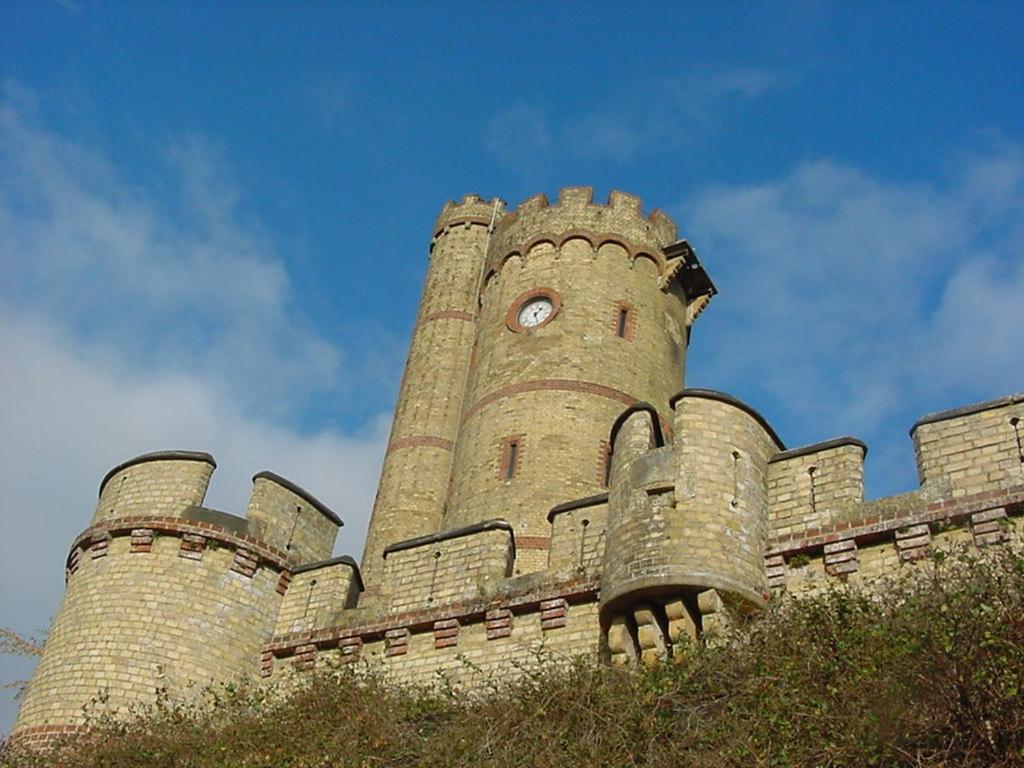 Accommodation At Salomons Estate Royal Tunbridge Wells Esterno foto